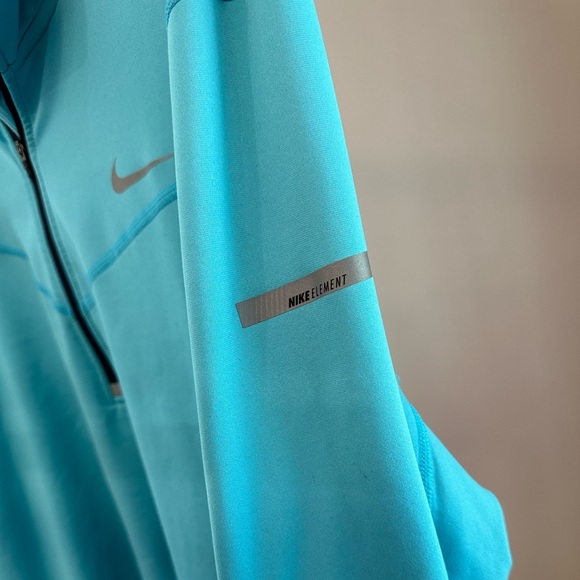 Men’s Nike Element Dri-FIT 1/2 Zip Pullover - Picture 5 of 6